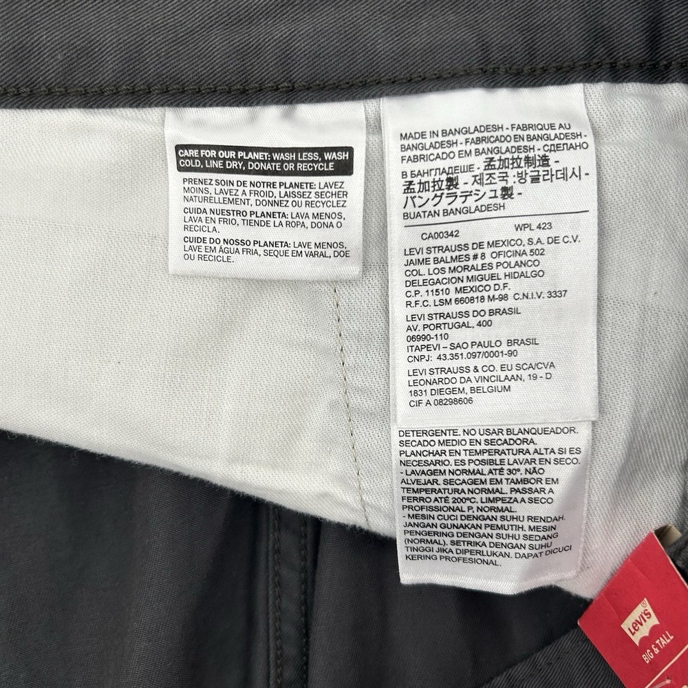 Levis Carrier Cargo Shorts Mens 46x10 Gray Utility Snap Pocket Hiking Travel NWT - Picture 11 of 13